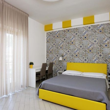 Guest House Le Tre Isole Sorrent Exterior foto